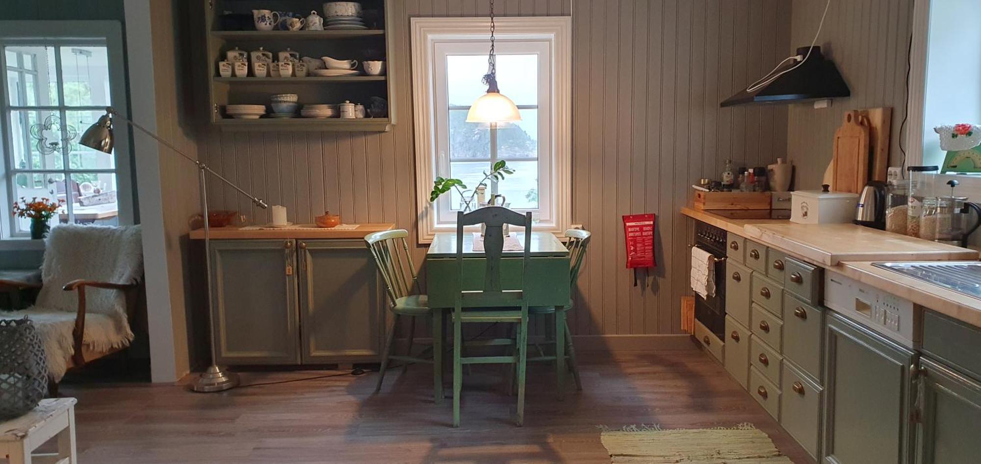 Hus Ved Sjoen 4 Soverom 10 Gjester Holiday home *